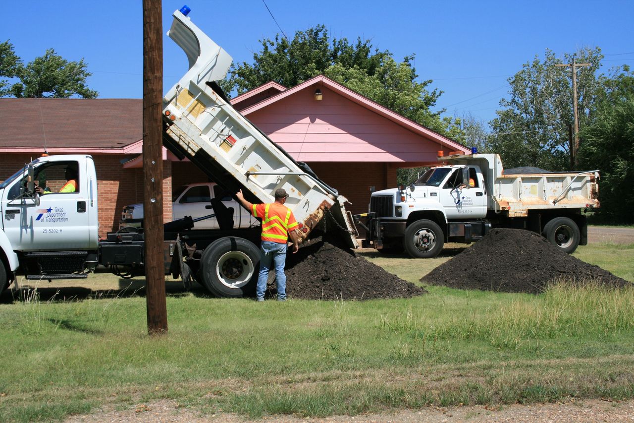 TX-DoT fills in new parking lot with gravel