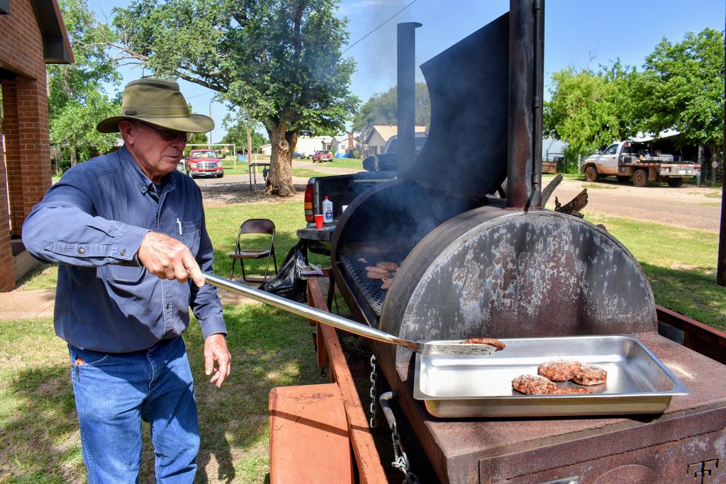 Hamburger grill.